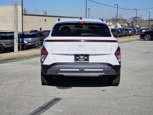 Atlas White 2026 Hyundai KONA Limited