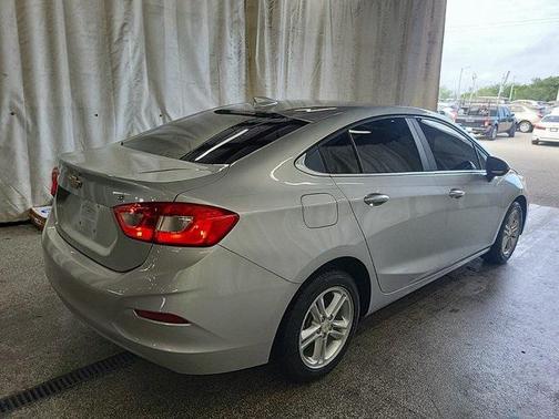 2016 Chevrolet Cruze LT Auto