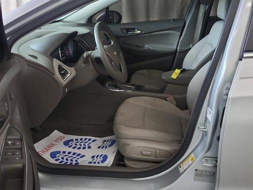 2016 Chevrolet Cruze LT Auto