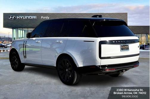 2023 Land Rover Range Rover P530 SE