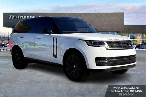 2023 Land Rover Range Rover P530 SE