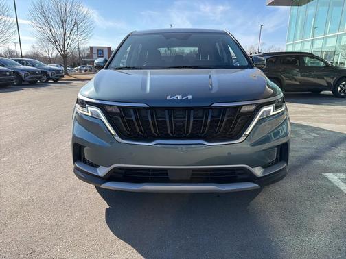 2023 Kia Carnival EX