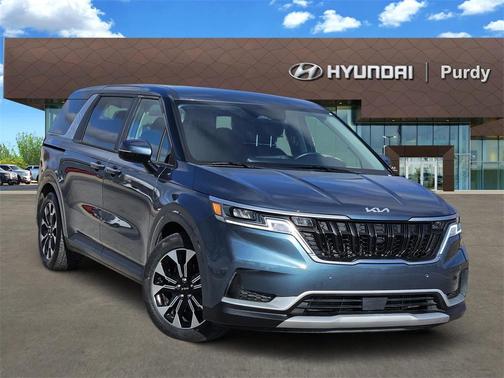 2023 Kia Carnival EX