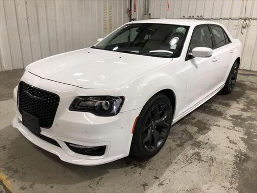 2023 Chrysler 300 Touring
