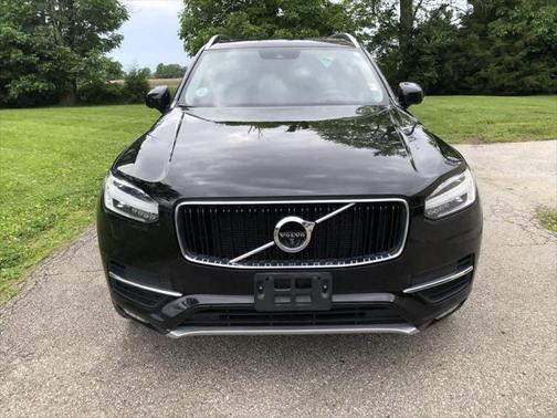 2019 Volvo XC90 T6 Momentum
