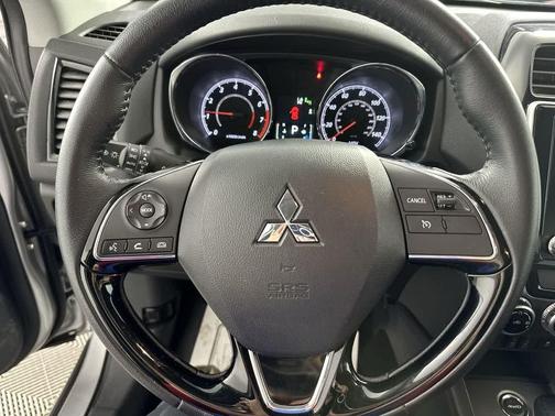 2024 Mitsubishi Outlander Sport SE