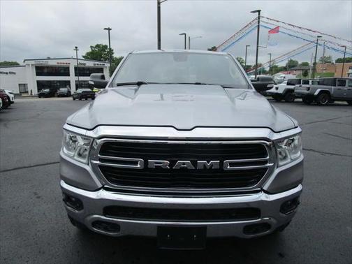 2019 RAM 1500 Big Horn/Lone Star Crew Cab 4x4 57' Box
