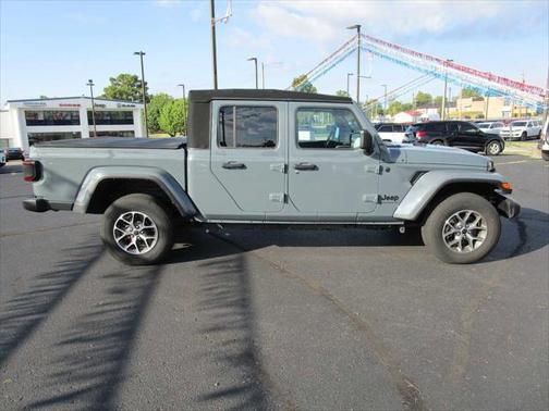 2024 Jeep Gladiator Sport S