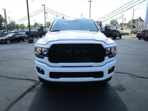 2024 RAM 2500 Big Horn Crew Cab 4x4 64' Box