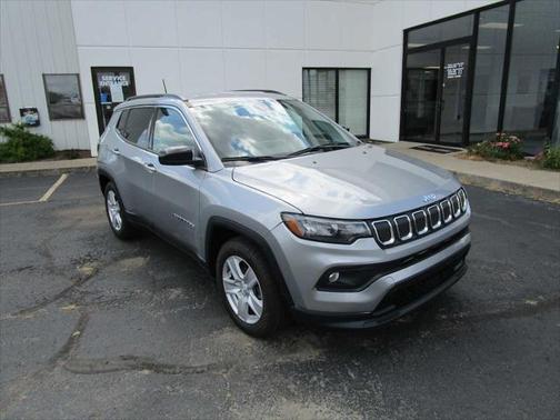 2022 Jeep Compass Latitude FWD