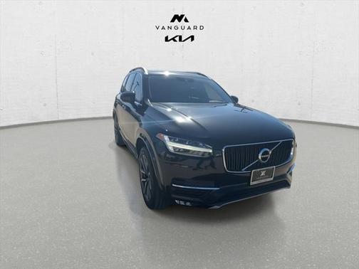 2019 Volvo XC90 T6 Momentum
