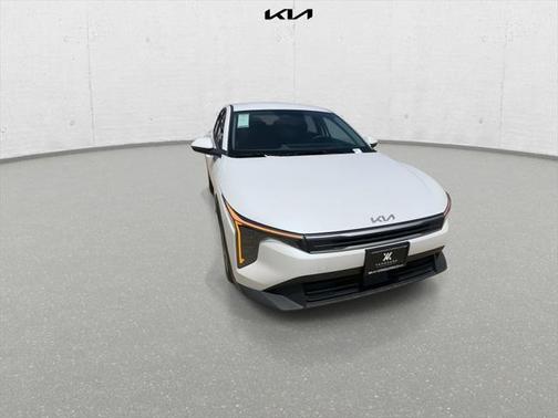 2025 Kia K4 LX