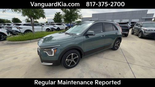 Cityscape Green 2024 Kia Niro EX