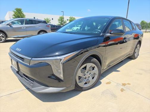 2025 Kia K4 LX