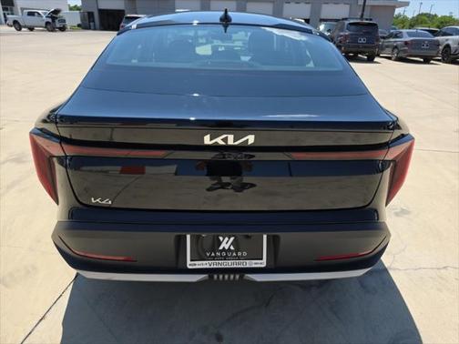 2025 Kia K4 LX
