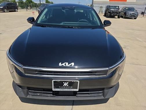 2025 Kia K4 LX
