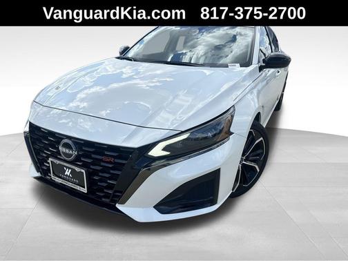2023 Nissan Altima SR FWD