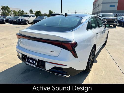 Snow White Pearl 2026 Kia K5 GT