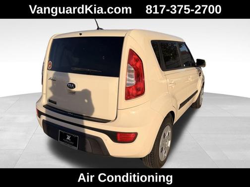 2013 Kia Soul Base