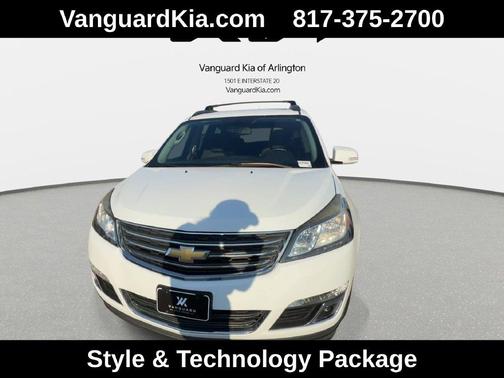 Summit White 2017 Chevrolet Traverse 1LT