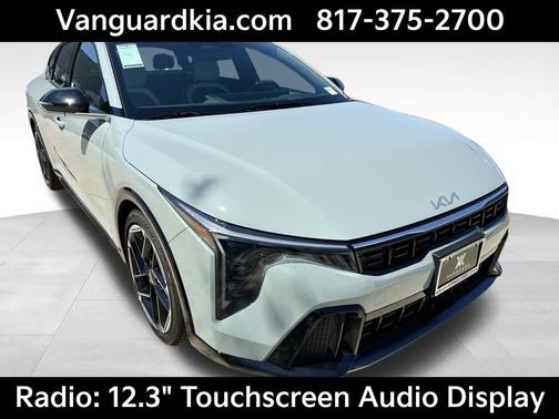 2025 Kia K4 GT-Line