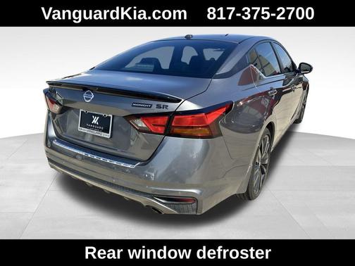2022 Nissan Altima SR FWD