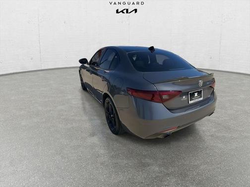 2022 Alfa Romeo Giulia Ti