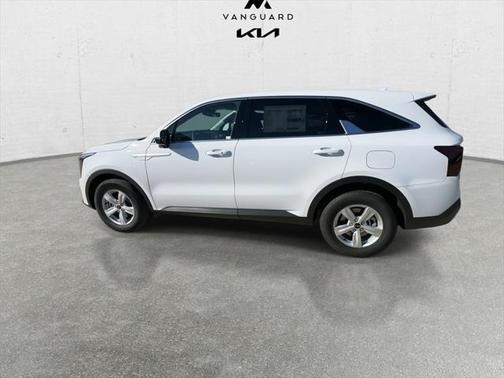 2025 Kia Sorento LX