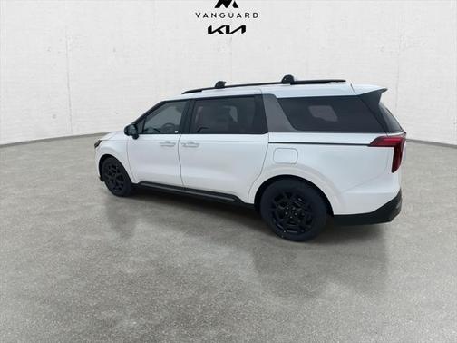 2025 Kia Carnival SX