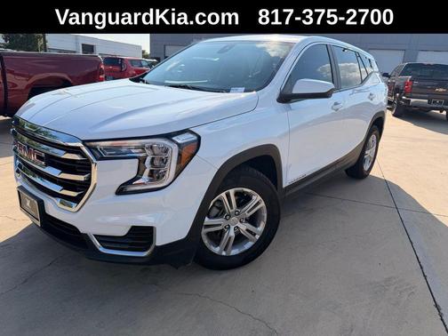 Summit White 2024 GMC Terrain SLE