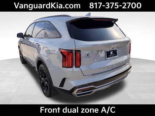 2022 Kia Sorento SX