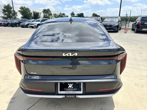 2025 Kia K4 LX