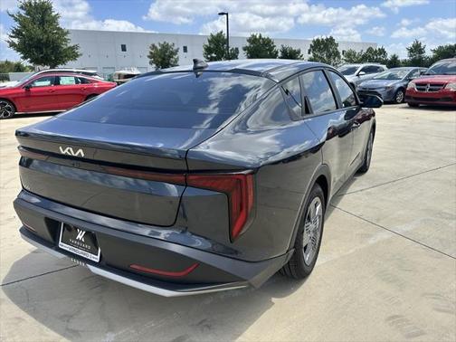2025 Kia K4 LX