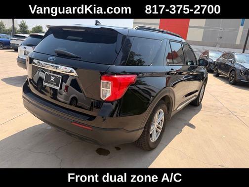 AGATE BLACK METALLIC 2021 Ford Explorer XLT