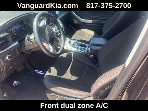 AGATE BLACK METALLIC 2021 Ford Explorer XLT