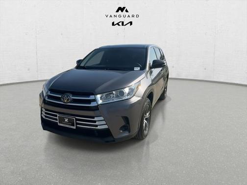 2019 Toyota Highlander LE