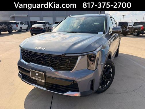 Everlasting Silver 2025 Kia Sorento S