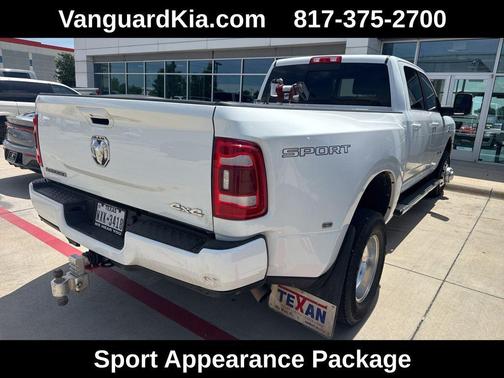 Bright White Clearcoat 2024 RAM 3500 Laramie Crew Cab 4x4 8' Box