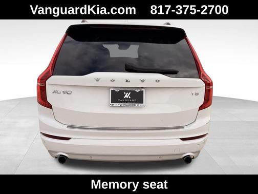 2019 Volvo XC90 T5 Momentum