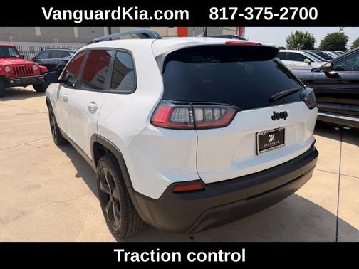 Bright White Clearcoat 2019 Jeep Cherokee Altitude