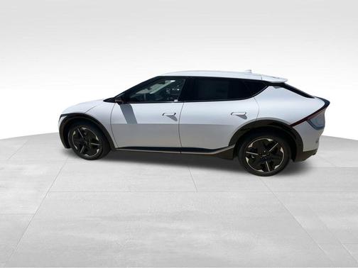 2025 Kia EV6 Wind
