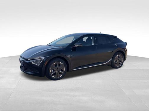 2025 Kia EV6 Light Long Range