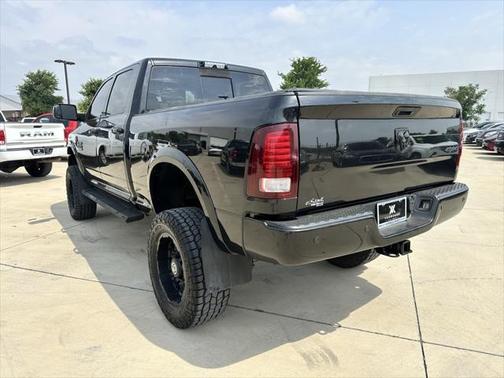2018 RAM 2500 Laramie Crew Cab 4x4 6'4' Box