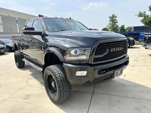 2018 RAM 2500 Laramie Crew Cab 4x4 6'4' Box