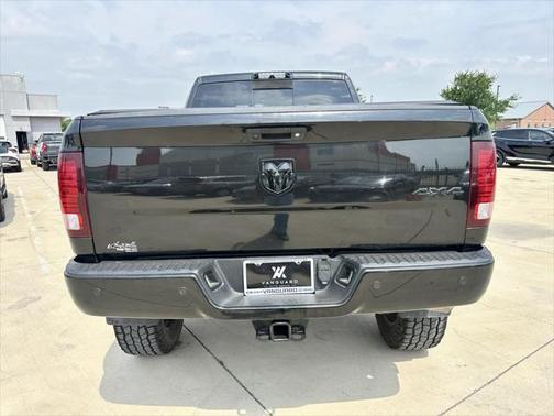 2018 RAM 2500 Laramie Crew Cab 4x4 6'4' Box