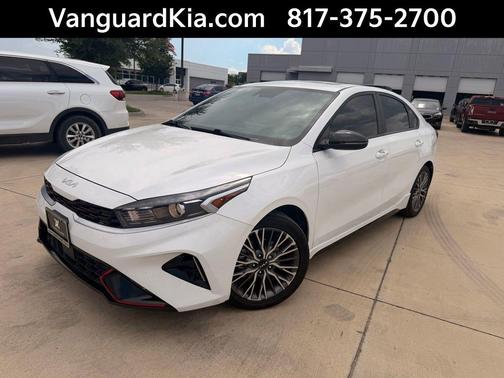 Snow White Pearl 2024 Kia Forte GT-Line