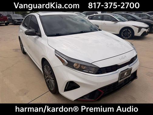 Snow White Pearl 2024 Kia Forte GT-Line