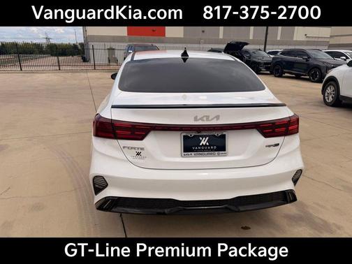 Snow White Pearl 2024 Kia Forte GT-Line