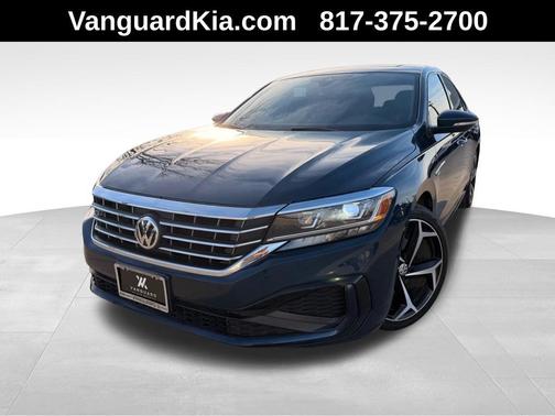 2022 Volkswagen Passat 2.0T R-Line