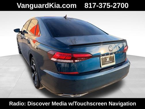 2022 Volkswagen Passat 2.0T R-Line